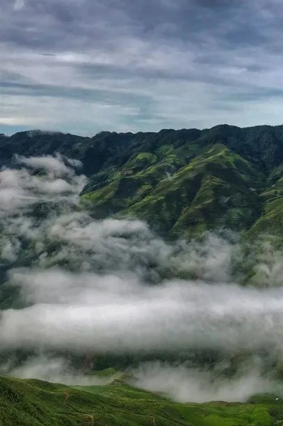 Cloud hunting in Ta Xua Vietnam