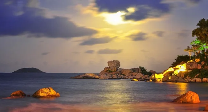 Exploring Nha Trang Beach photo 3